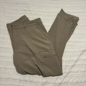 NWT Magellan cargo pants